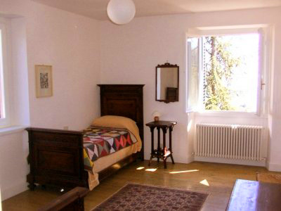 twin bedroom